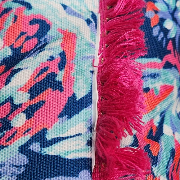 Lilly Pulitzer Gypsea Girl Throw Pillow 18x18 Like New - Picture 5 of 6